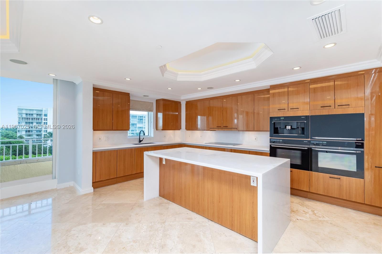 791 Crandon Blvd #507, Key Biscayne FL 33149
