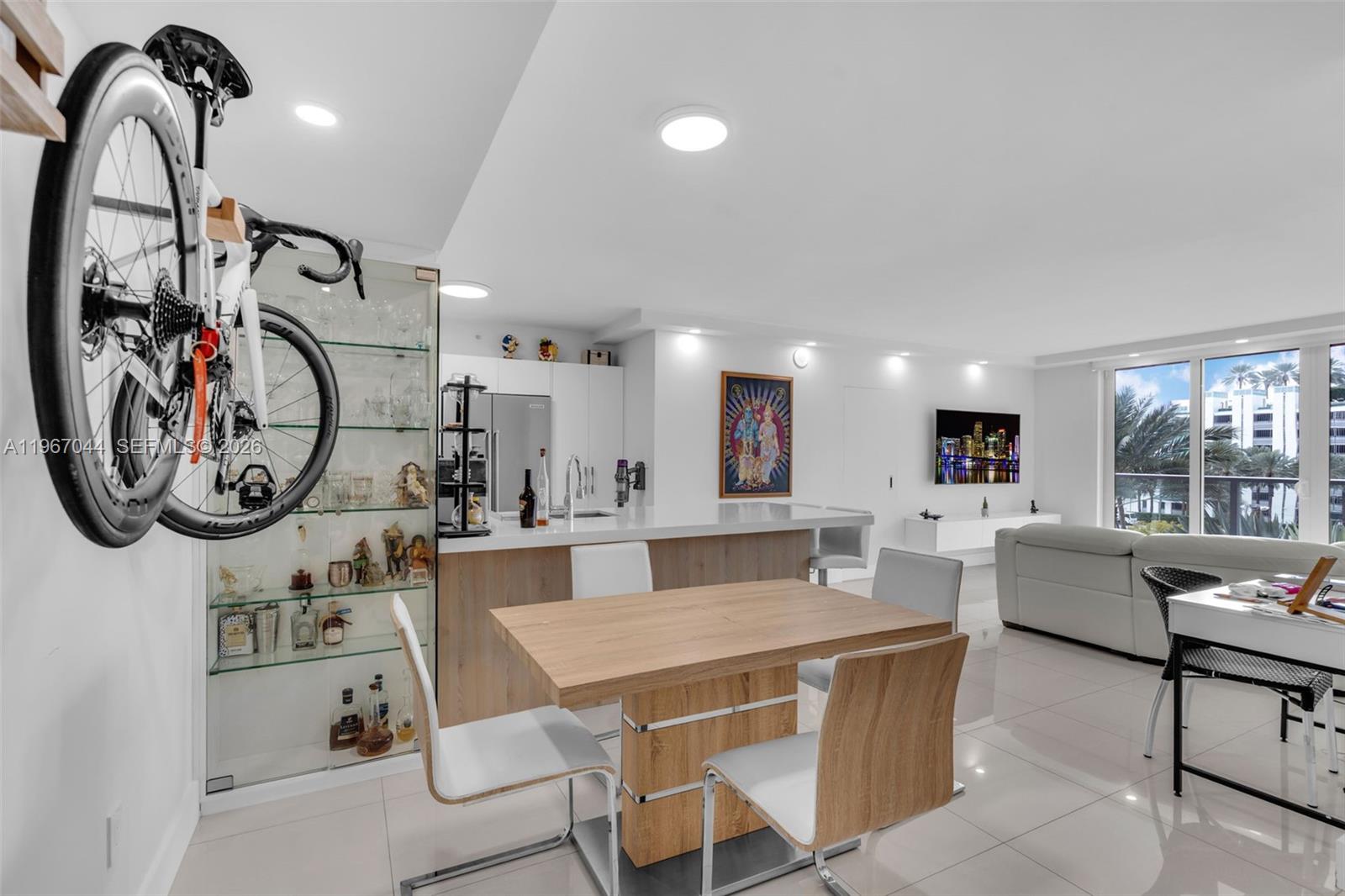 1155 Brickell Bay Dr #303, Miami FL 33131