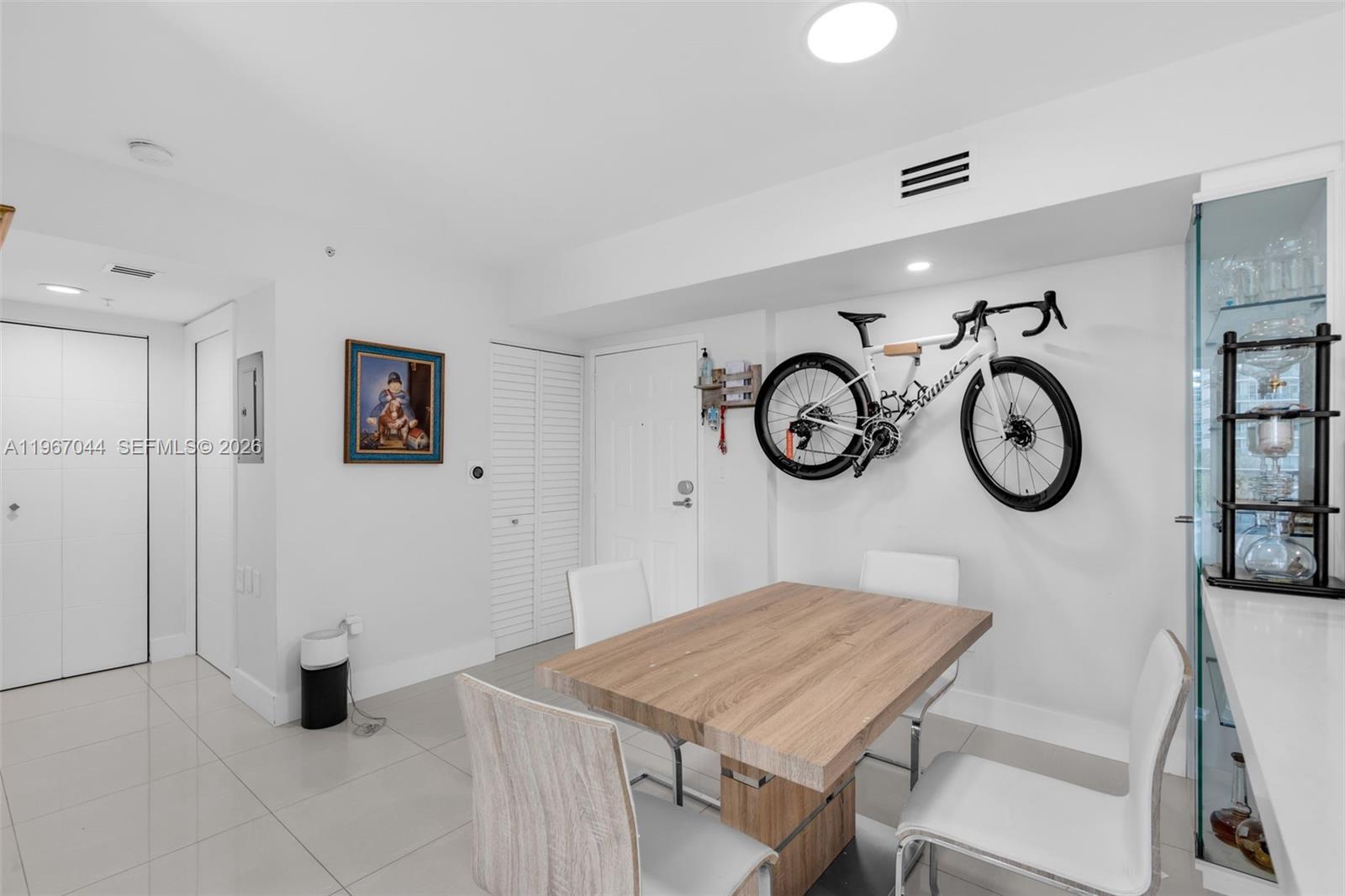 1155 Brickell Bay Dr #303, Miami FL 33131