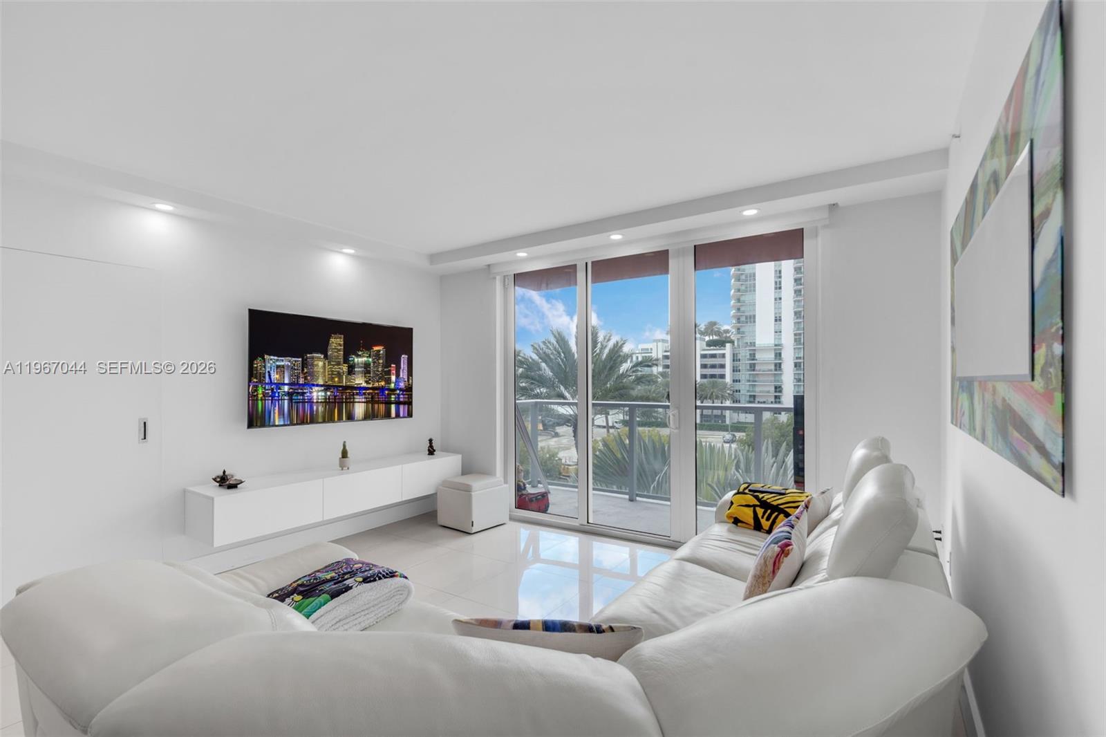 1155 Brickell Bay Dr #303, Miami FL 33131