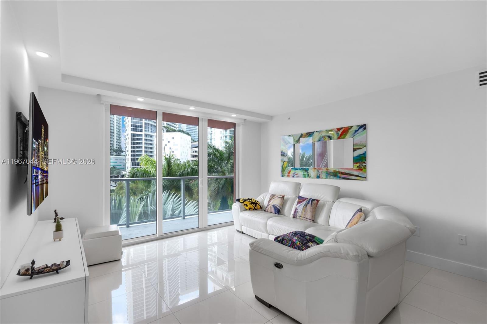 1155 Brickell Bay Dr #303, Miami FL 33131