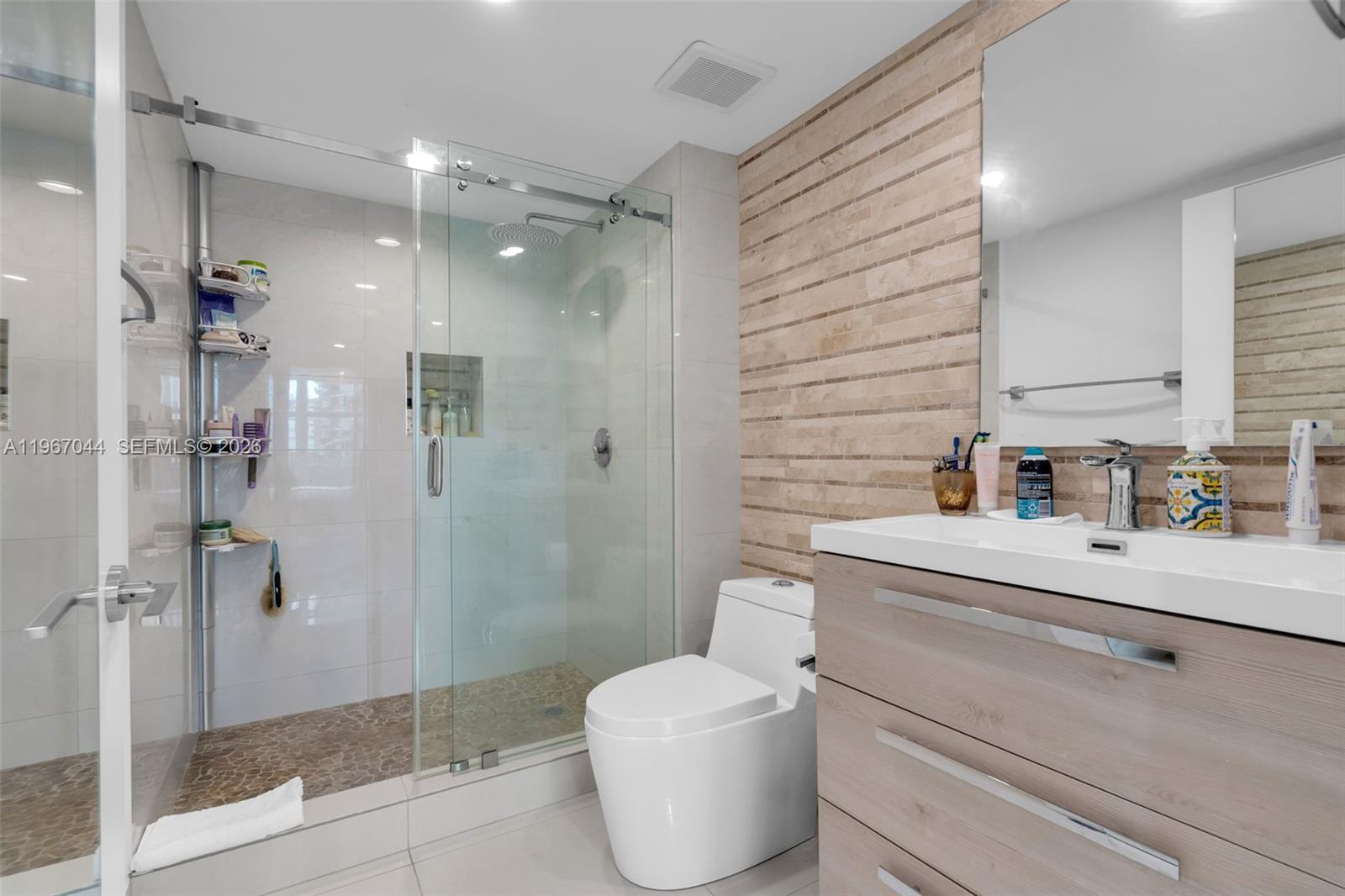 1155 Brickell Bay Dr #303, Miami FL 33131
