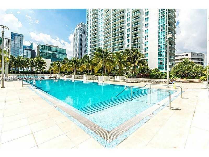950 Brickell Bay Dr #5209, Miami FL 33131