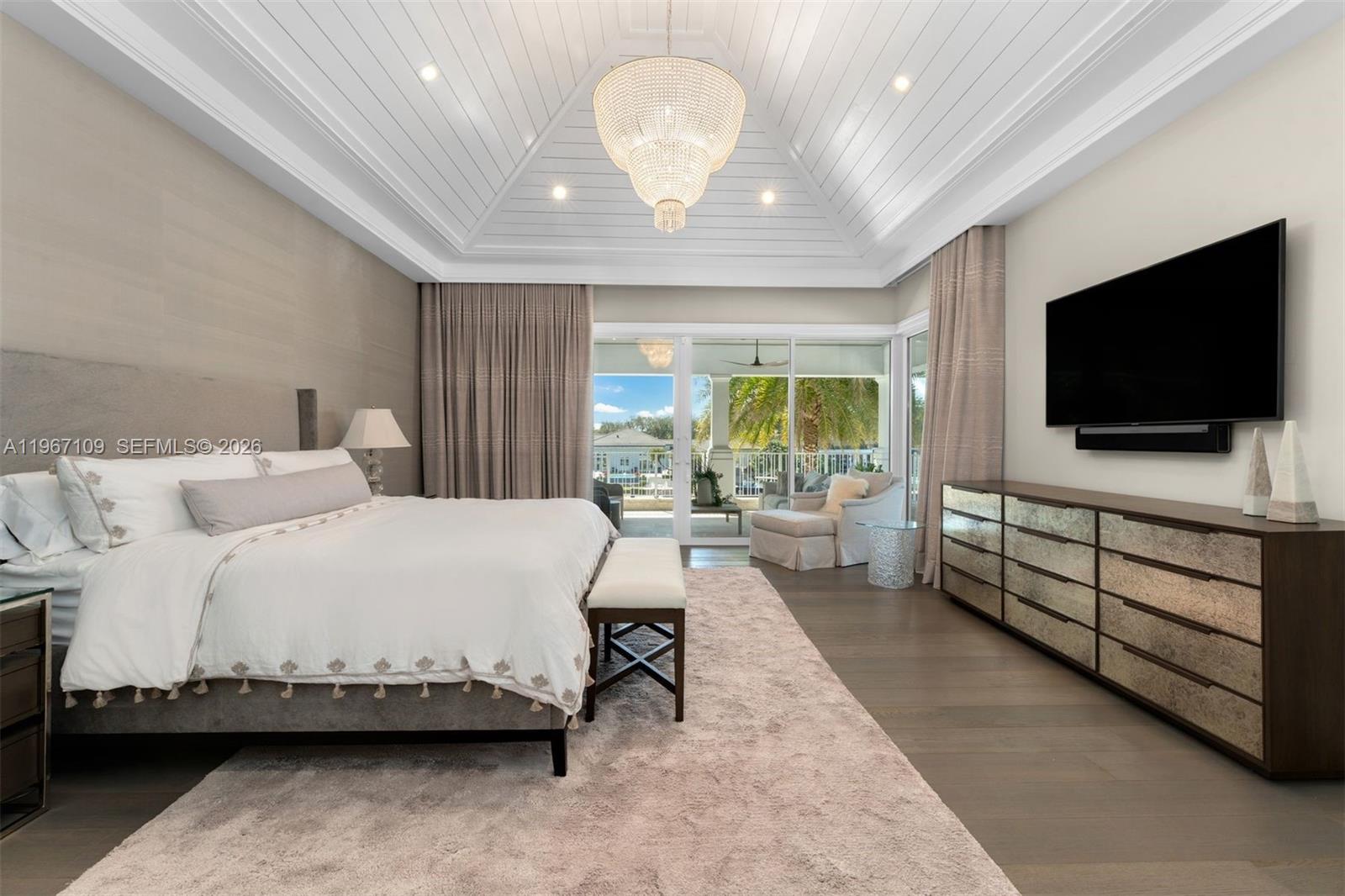550 Marquesa Dr, Coral Gables FL 33156