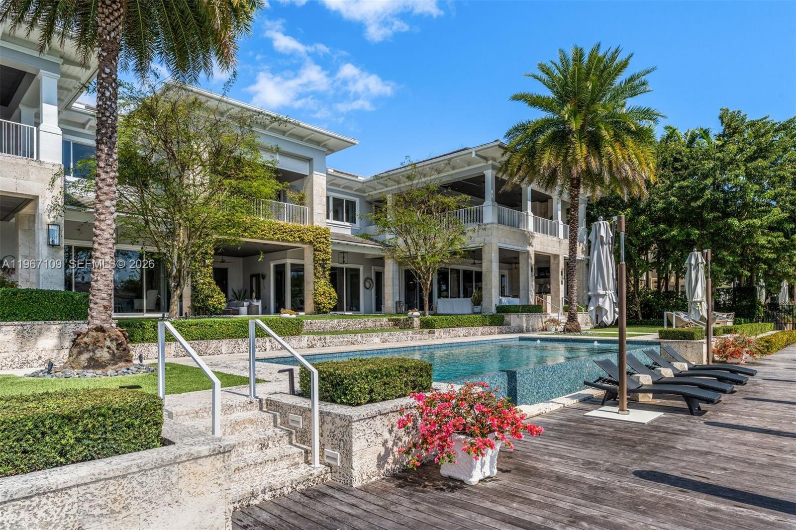 550 Marquesa Dr, Coral Gables FL 33156