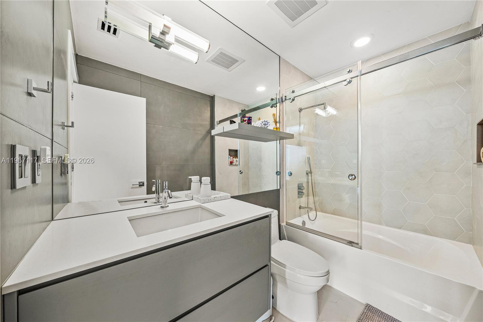 2020 N Bayshore Dr #3407, Miami FL 33137