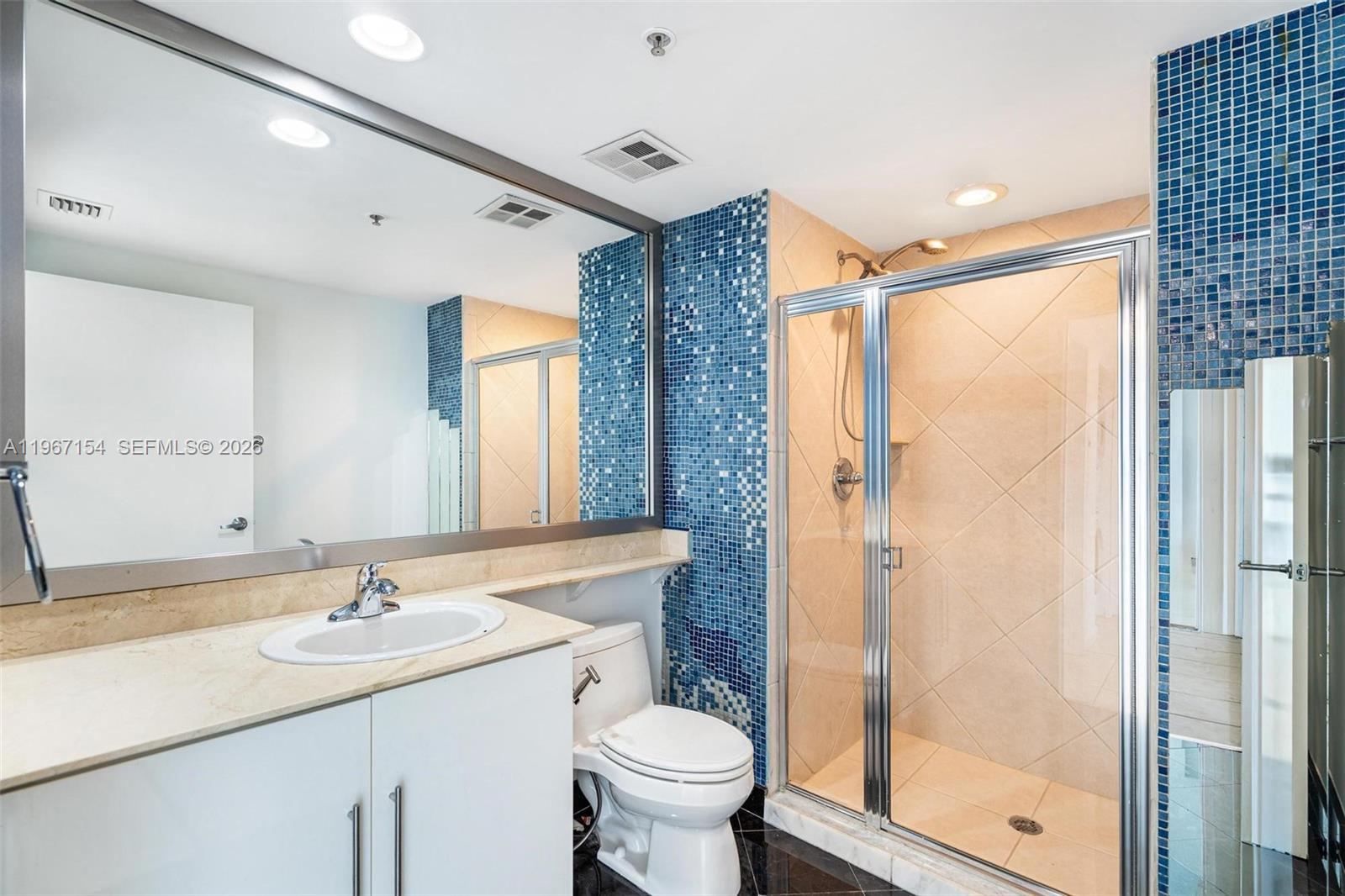 325 S Biscayne Blvd #4115, Miami FL 33131