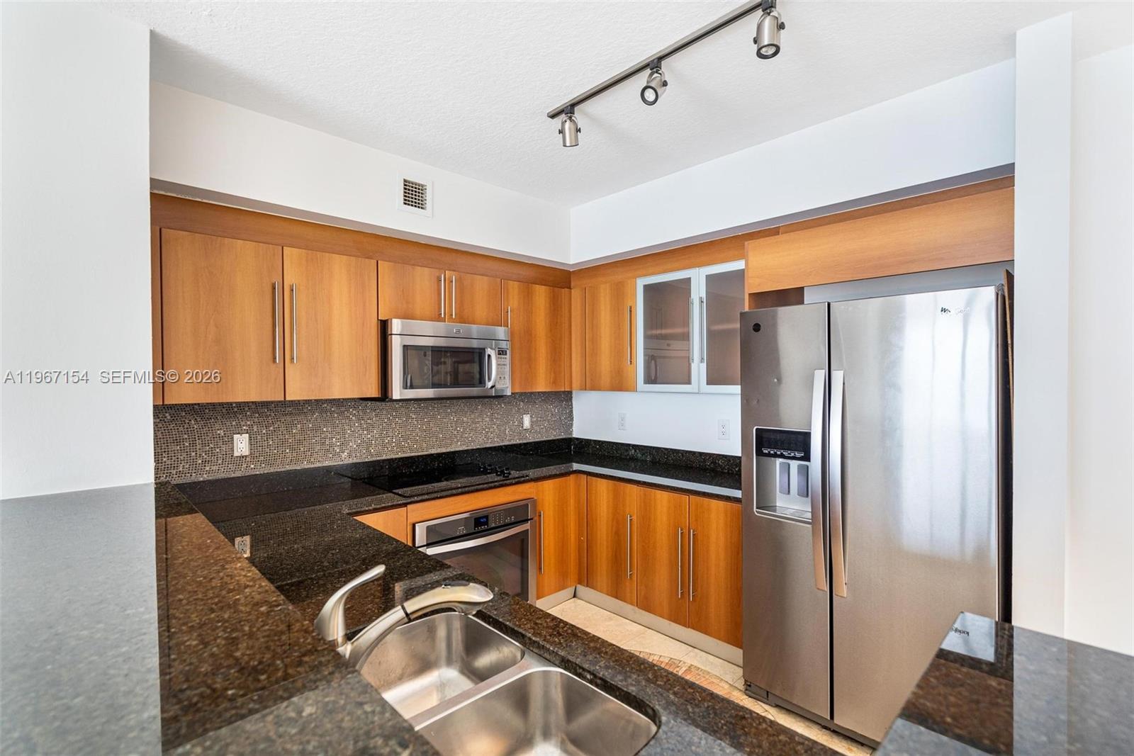 325 S Biscayne Blvd #4115, Miami FL 33131