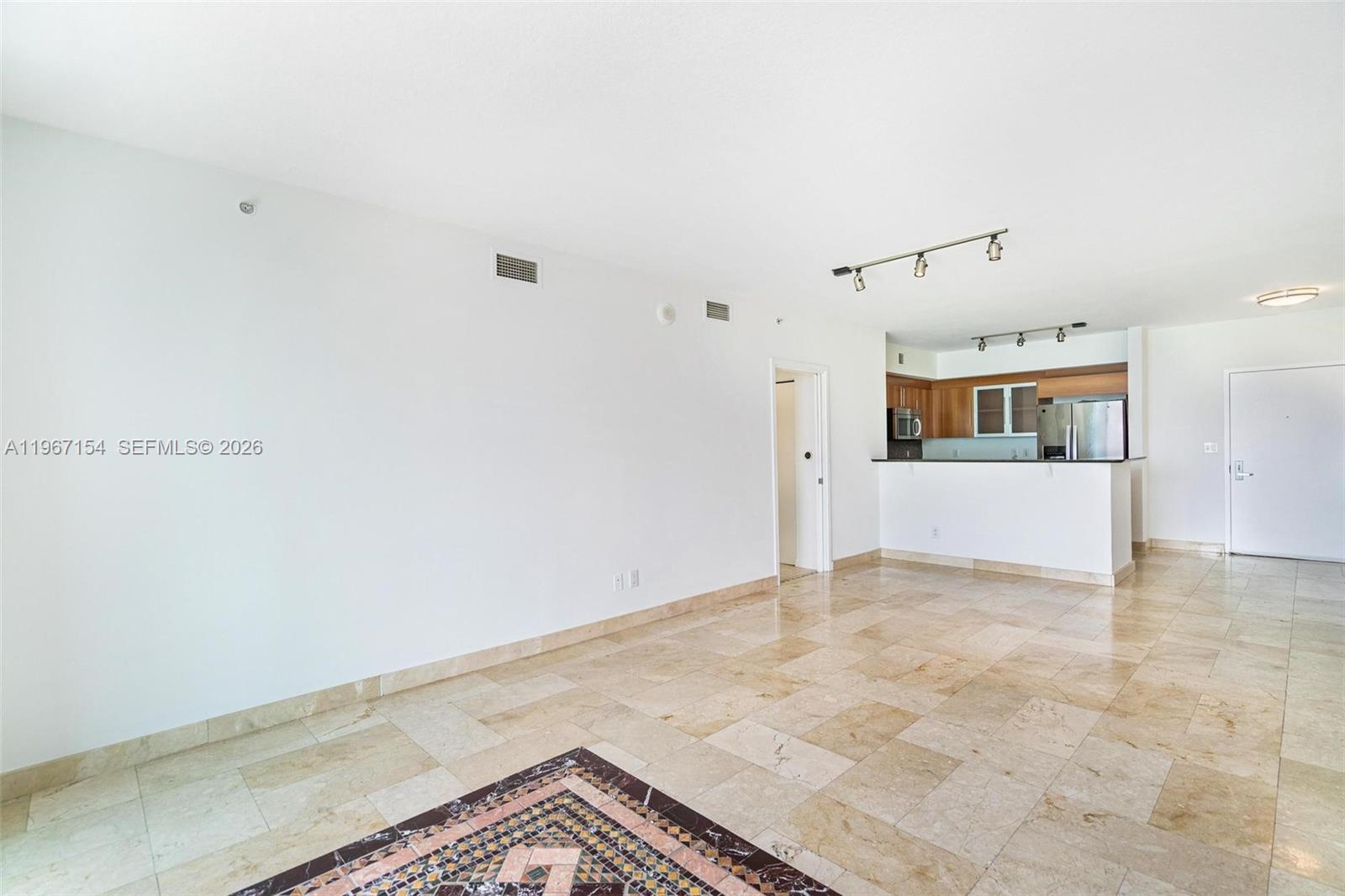 325 S Biscayne Blvd #4115, Miami FL 33131