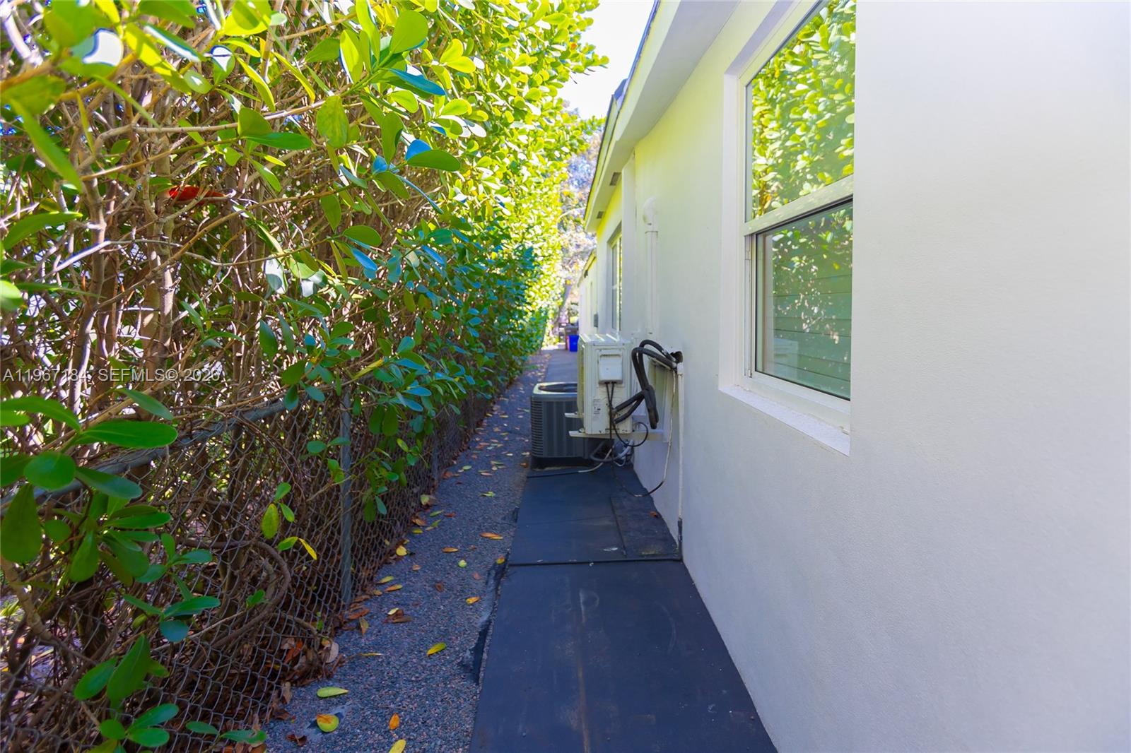 814 Monterey St, Coral Gables FL 33134
