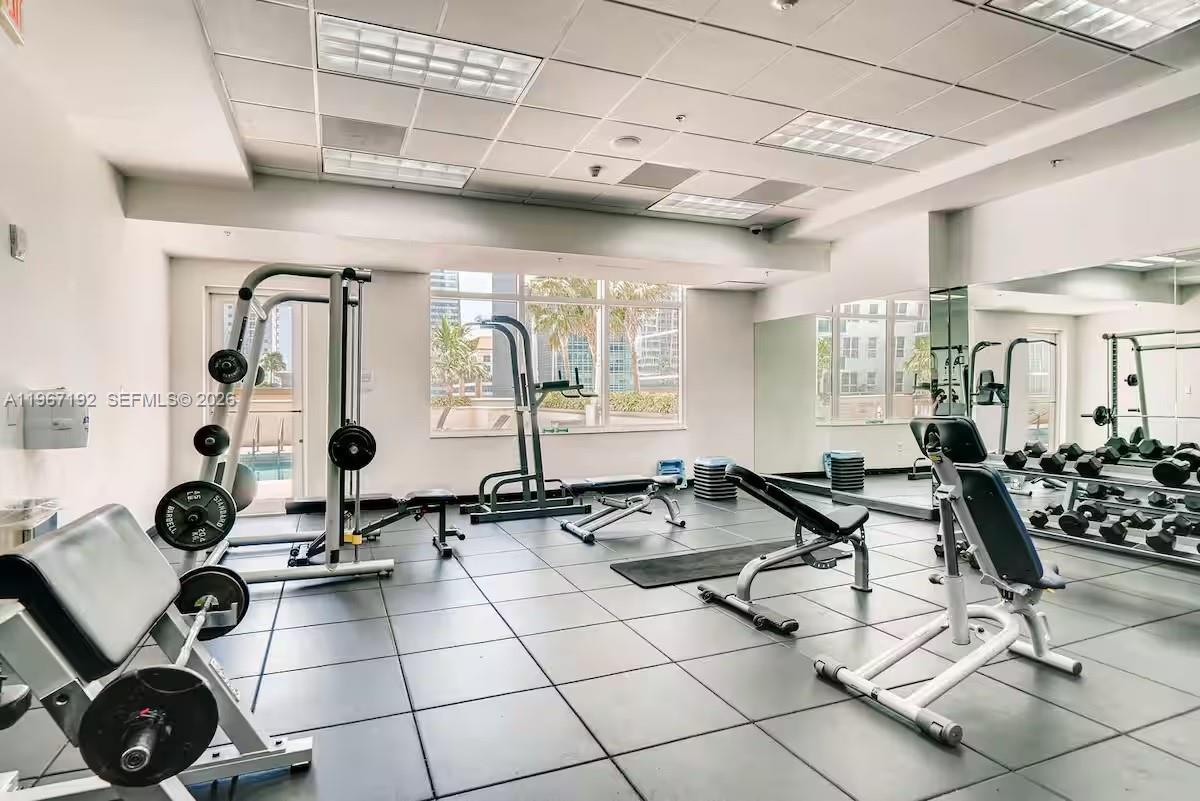 1200 Brickell Bay Dr #3923, Miami FL 33131