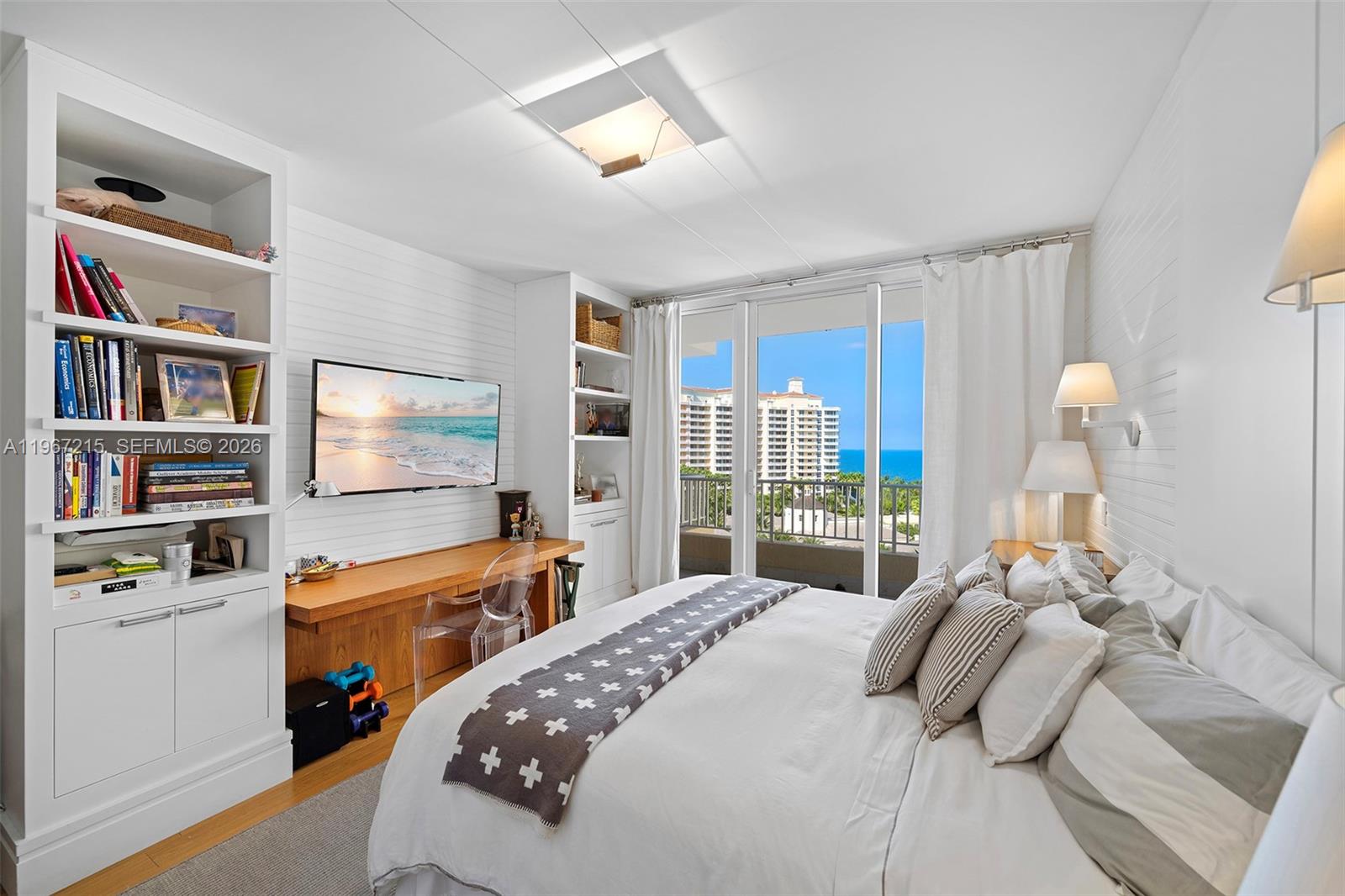 789 Crandon Blvd #1001, Key Biscayne FL 33149