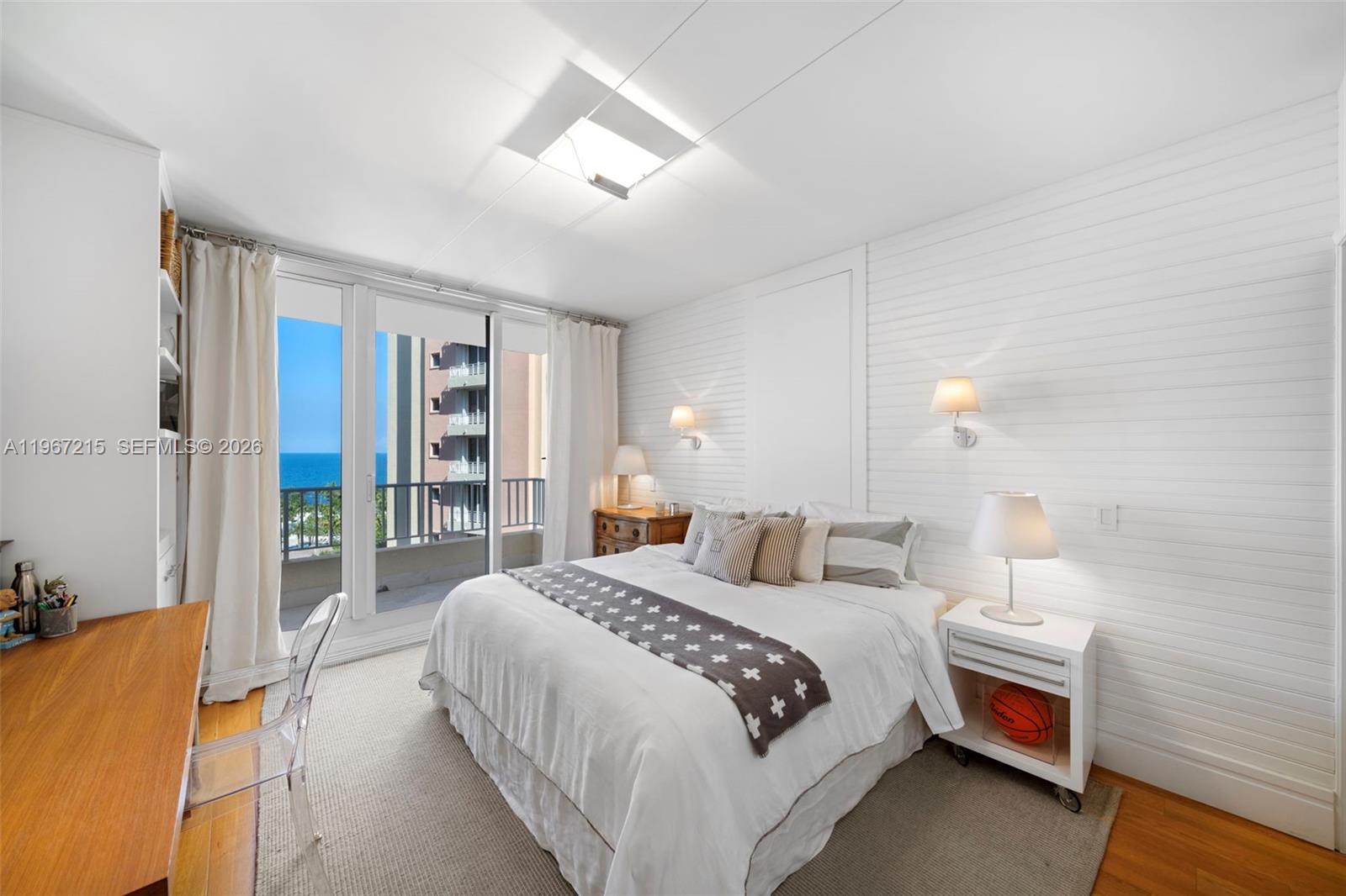 789 Crandon Blvd #1001, Key Biscayne FL 33149