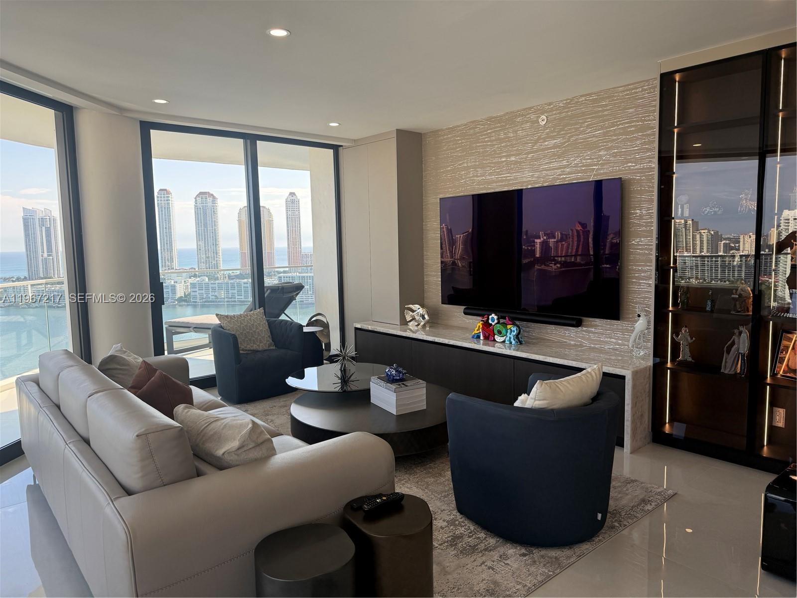 2800 Island Blvd #2804, Aventura FL 33160