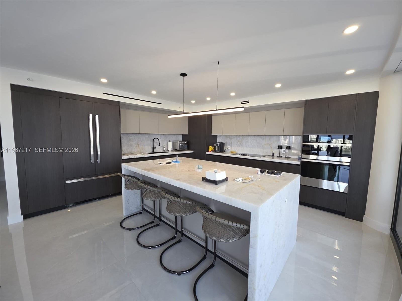 2800 Island Blvd #2804, Aventura FL 33160