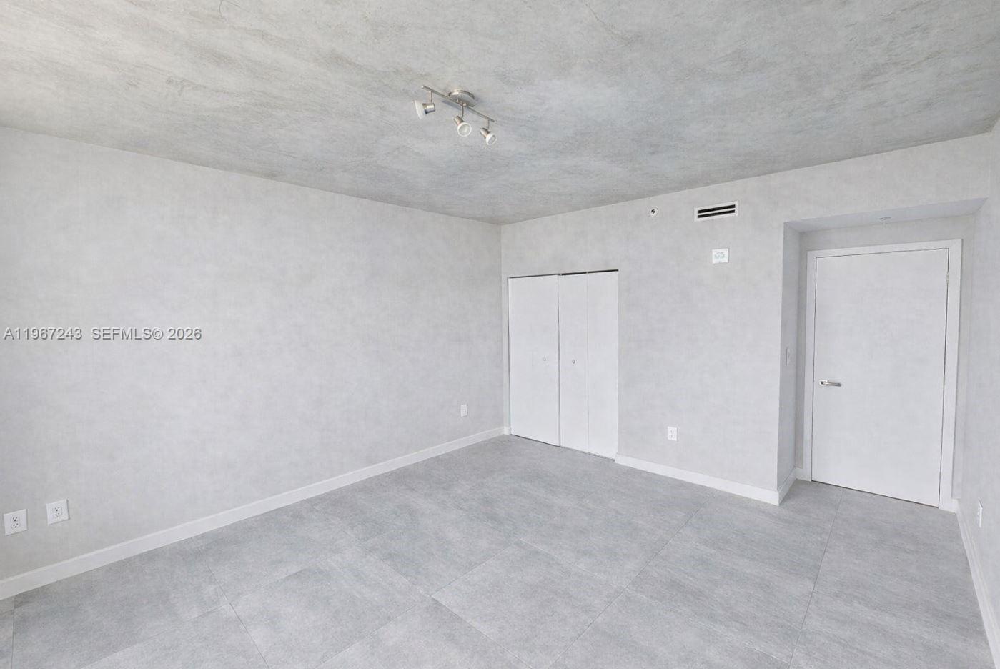 3250 NE 1st Ave #1115, Miami FL 33137