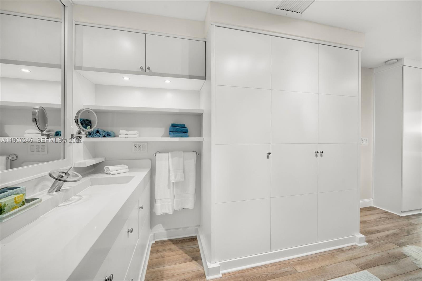 736 W 51 st, Miami Beach FL 33140