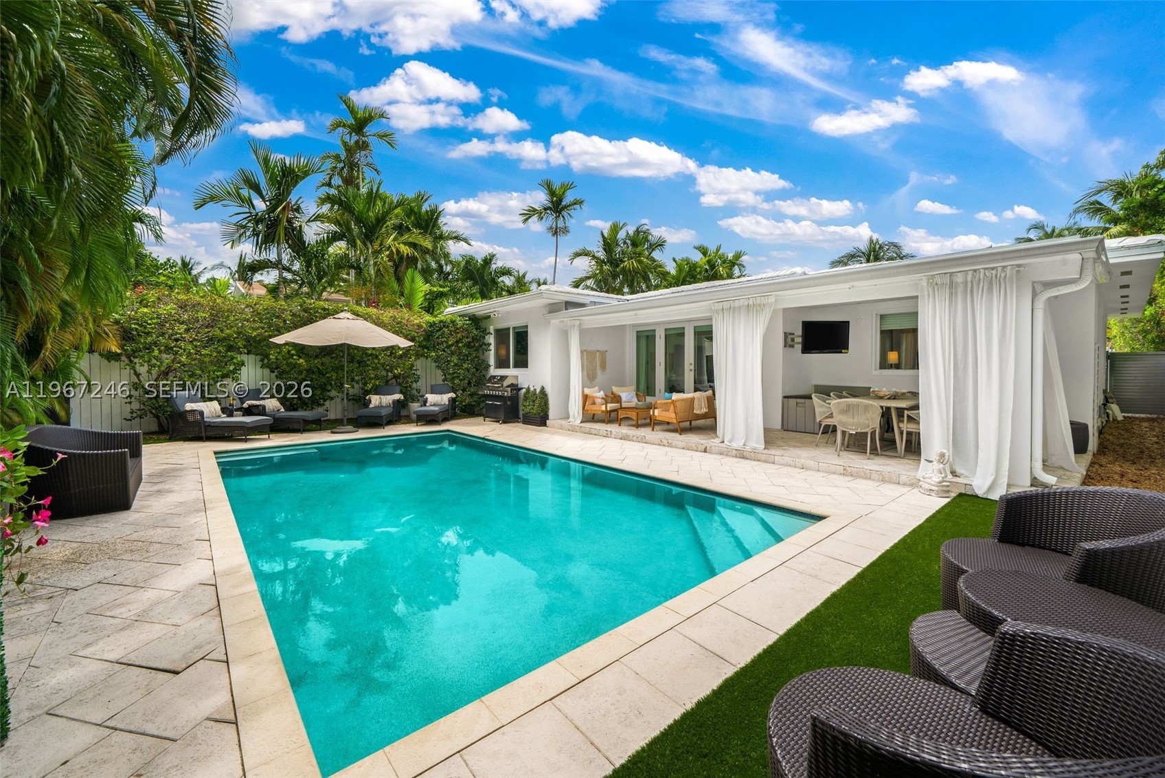 736 W 51 st, Miami Beach FL 33140