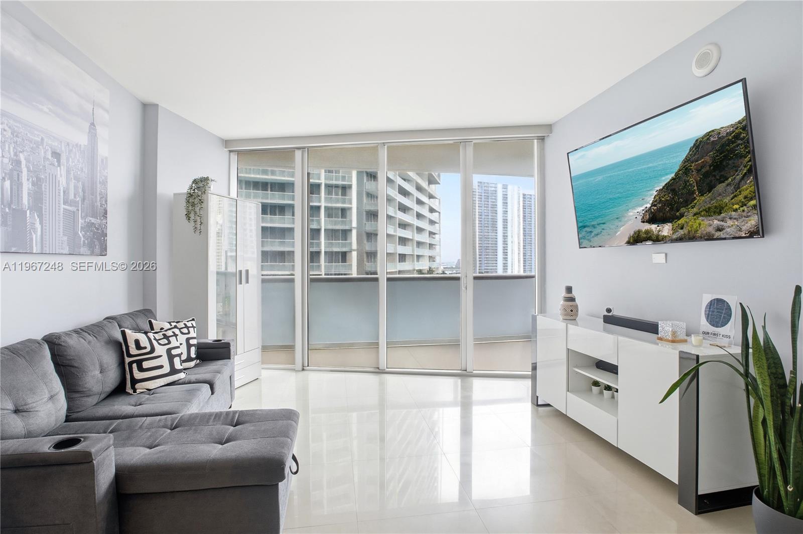 495 Brickell Ave #1608, Miami FL 33131
