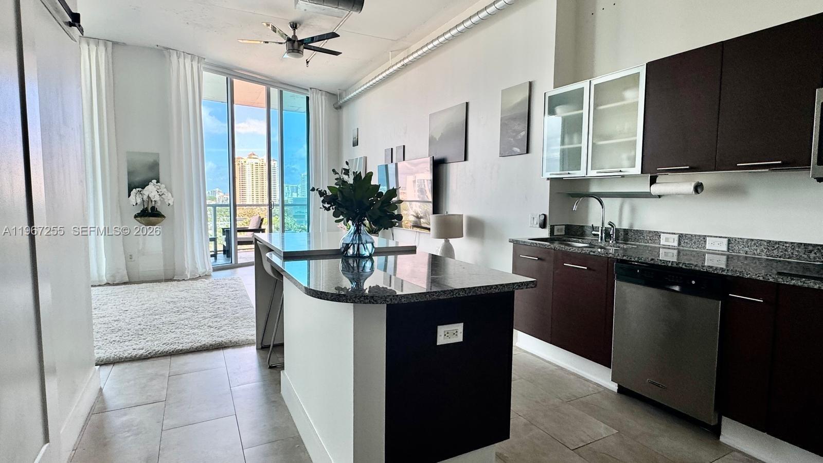 3029 NE 188th St #902, Aventura FL 33180