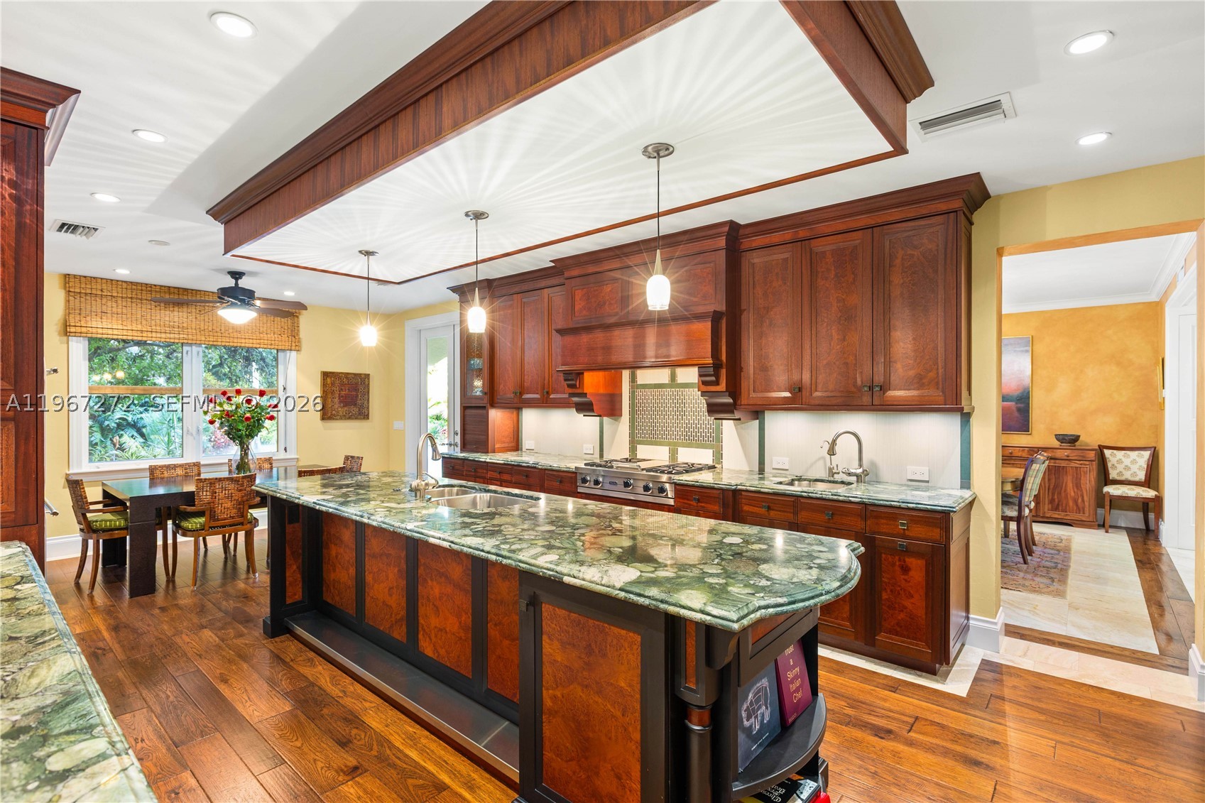 4867 SW 82nd St, Miami FL 33143