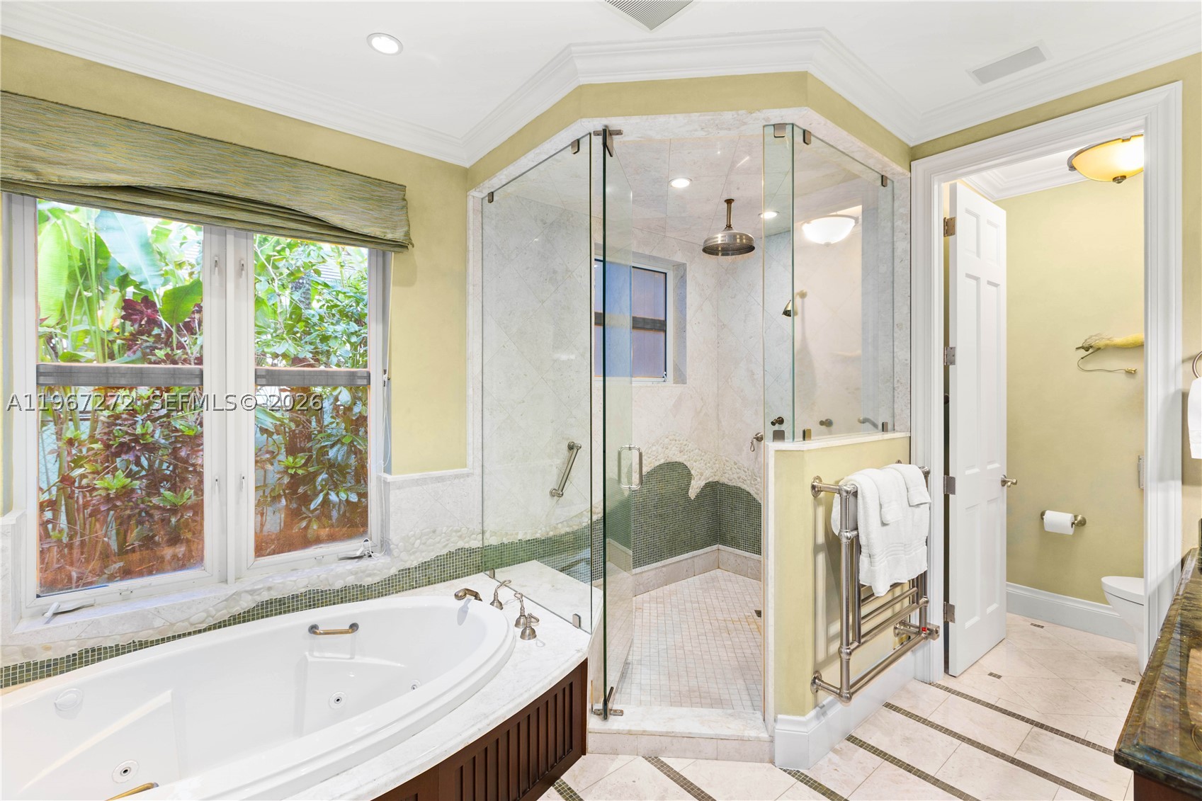 4867 SW 82nd St, Miami FL 33143