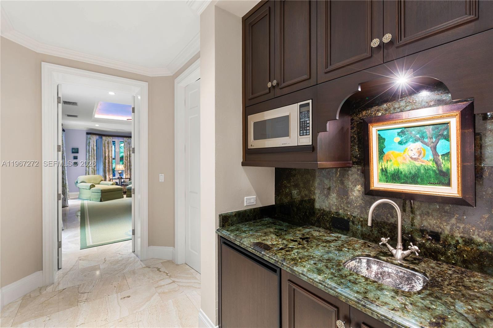 4867 SW 82nd St, Miami FL 33143