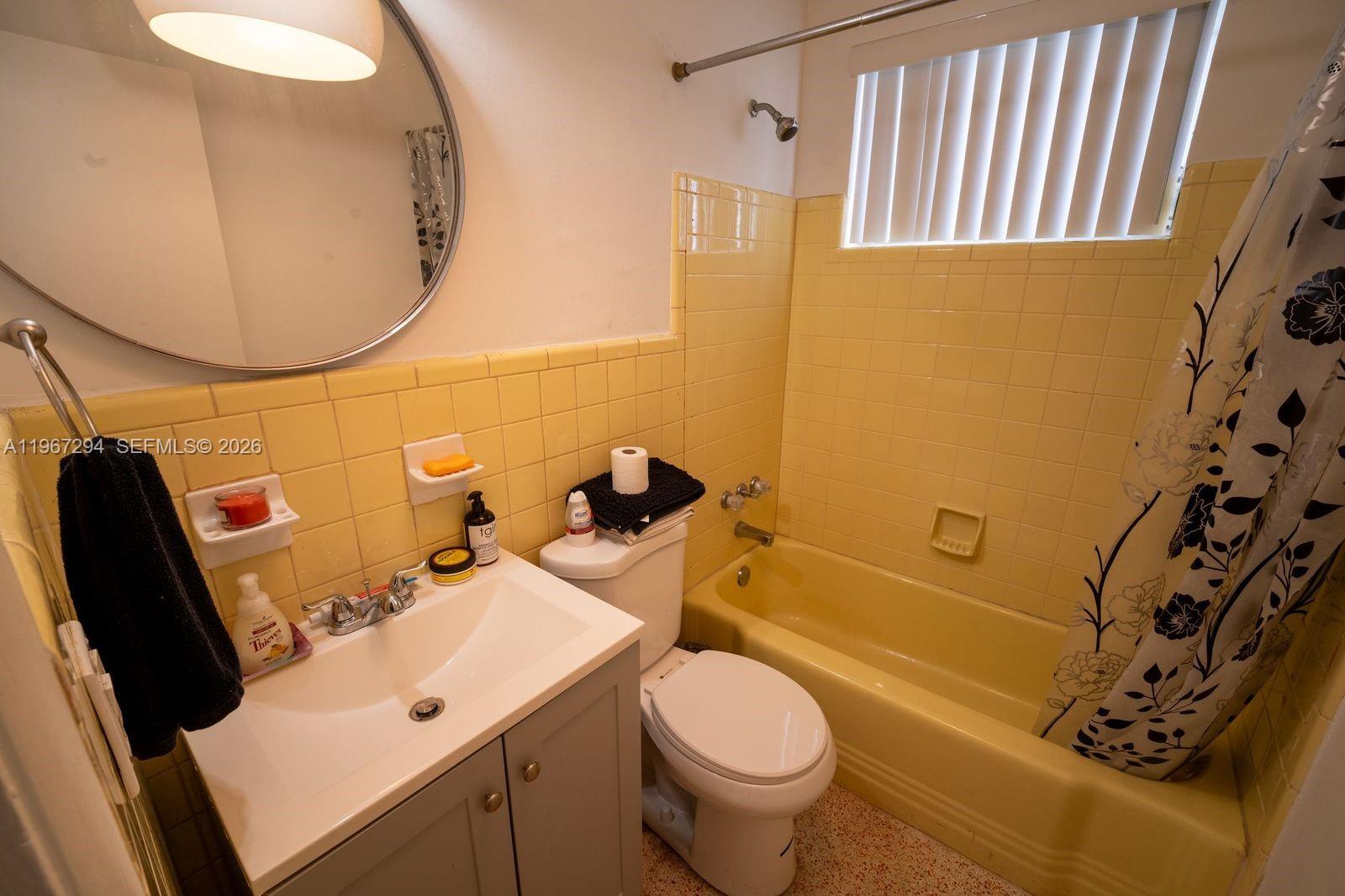 11600 NE 6th Ave, Biscayne Park FL 33161