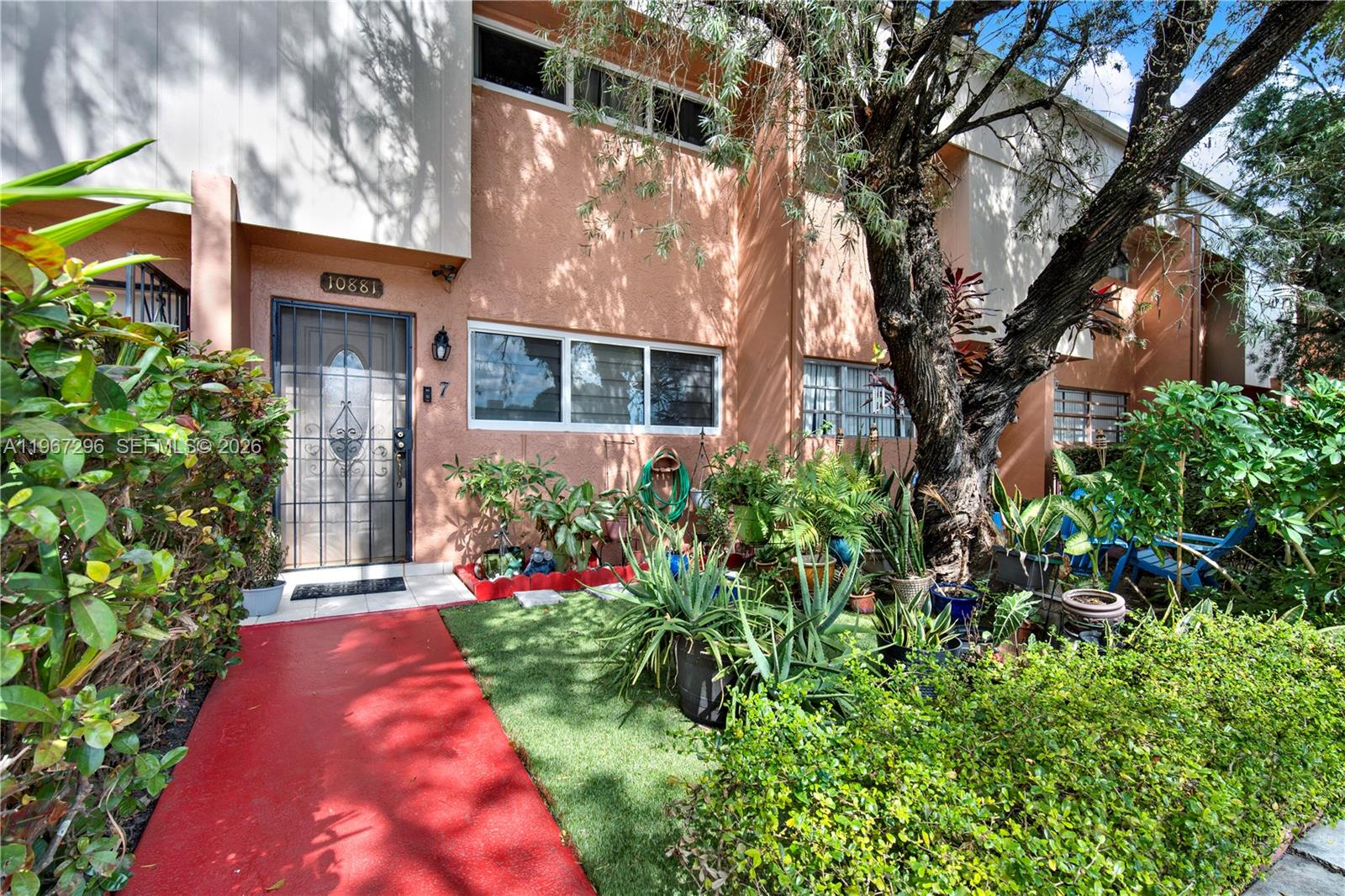 10881 SW 6th St #7, Sweetwater FL 33174