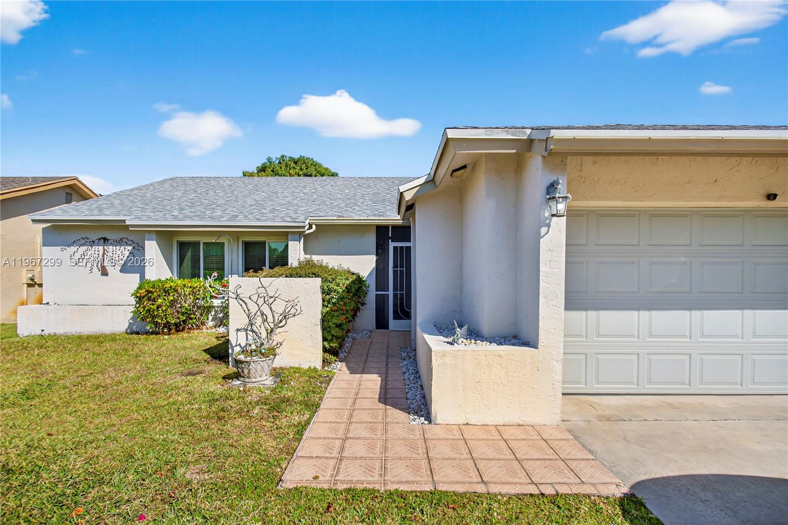 10681 Greenbriar Ct, Boca Raton FL 33498