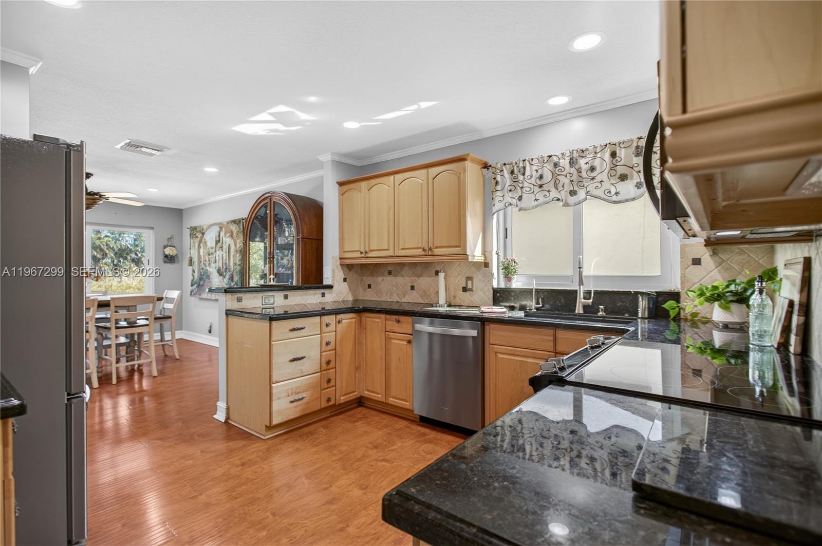 10681 Greenbriar Ct, Boca Raton FL 33498