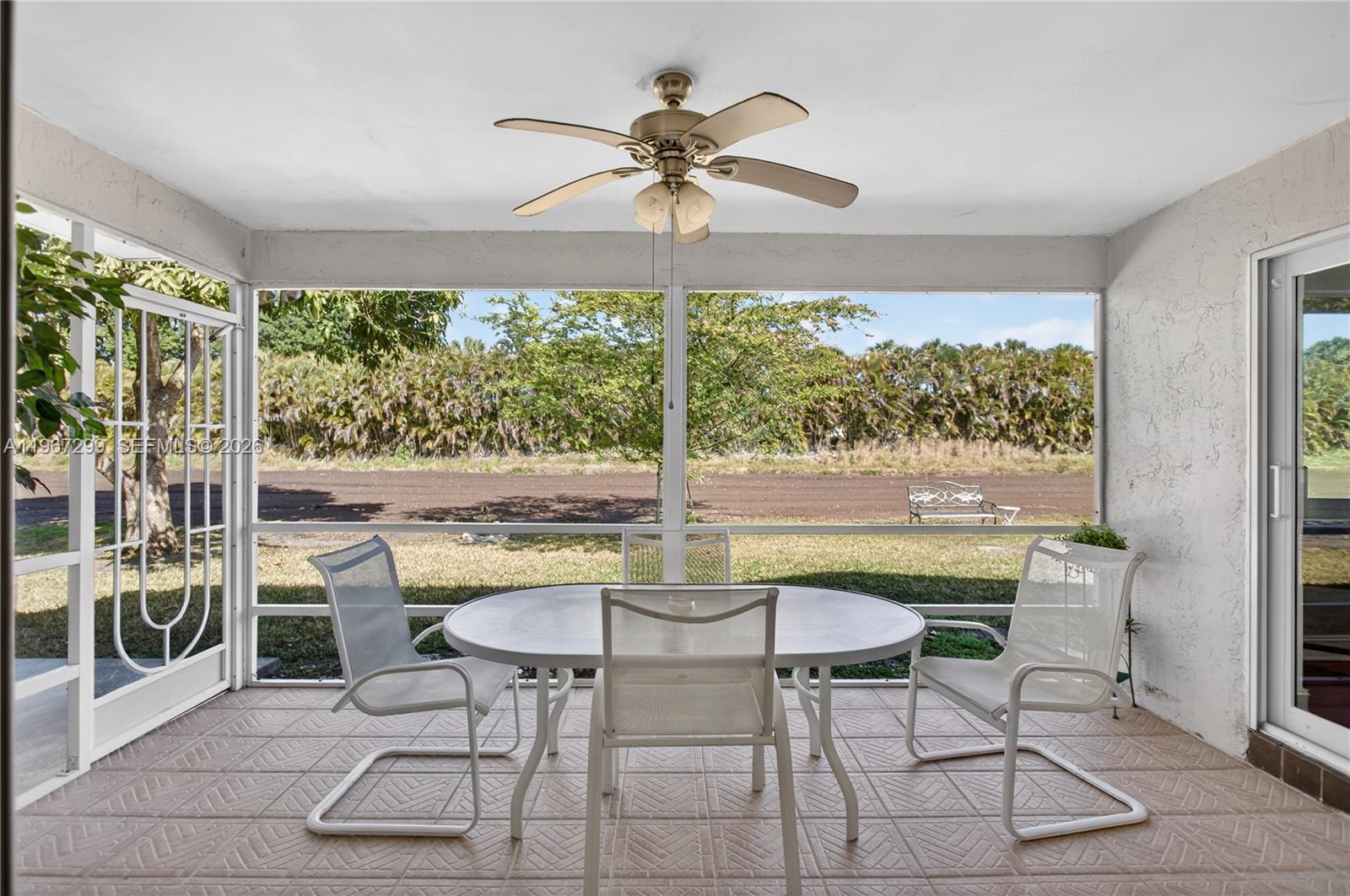 10681 Greenbriar Ct, Boca Raton FL 33498