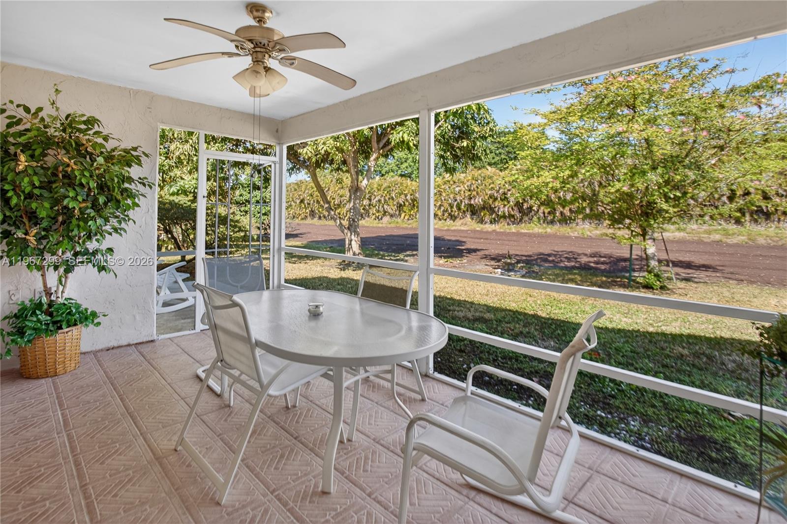 10681 Greenbriar Ct, Boca Raton FL 33498