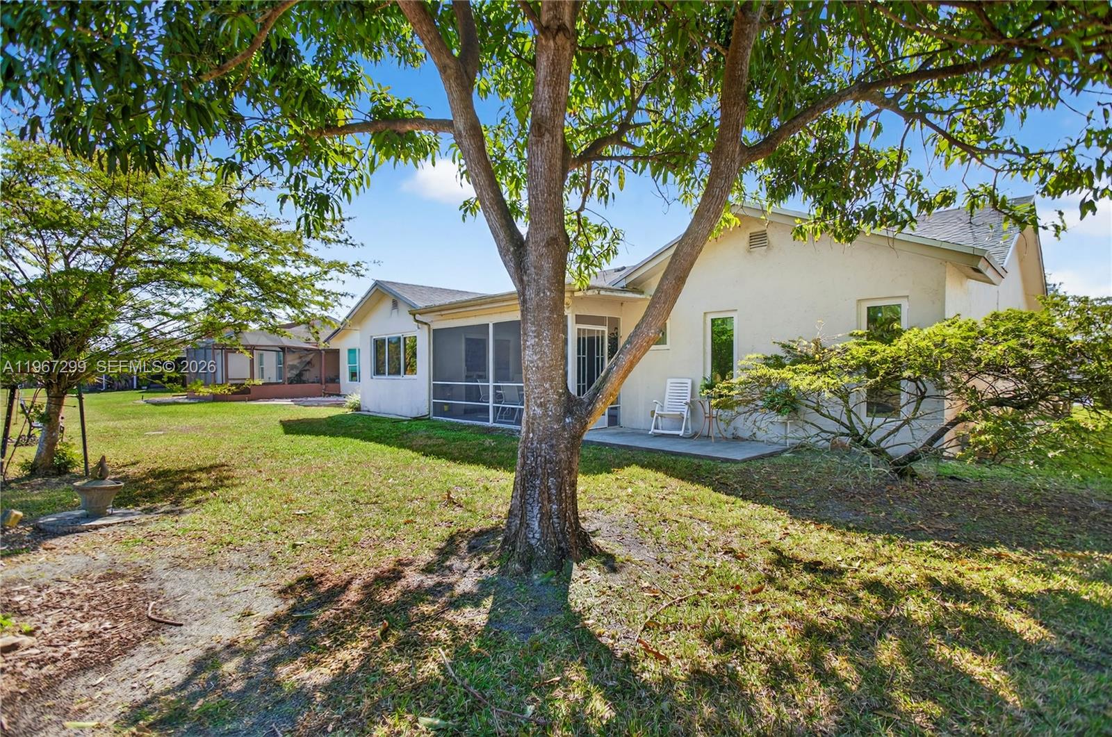10681 Greenbriar Ct, Boca Raton FL 33498