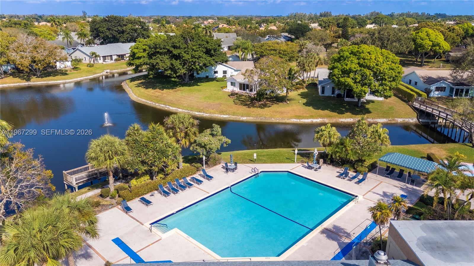 10681 Greenbriar Ct, Boca Raton FL 33498