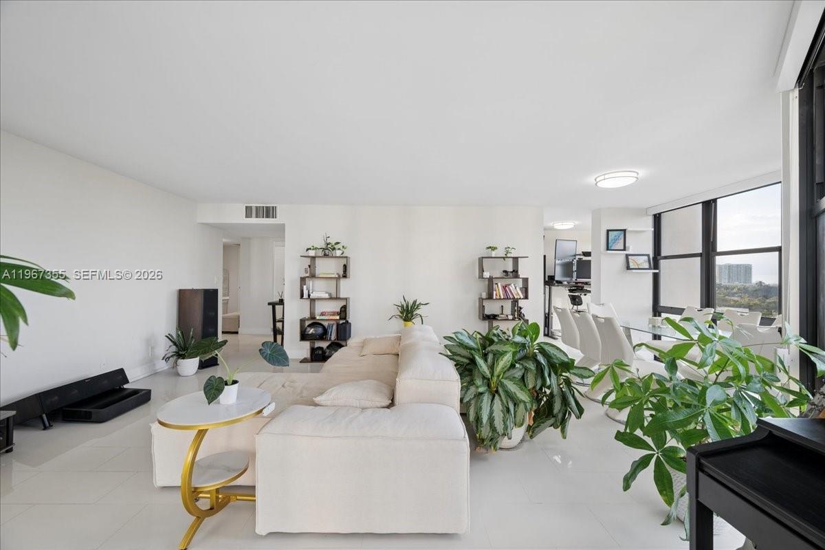1915 Brickell Ave #801, Miami FL 33129