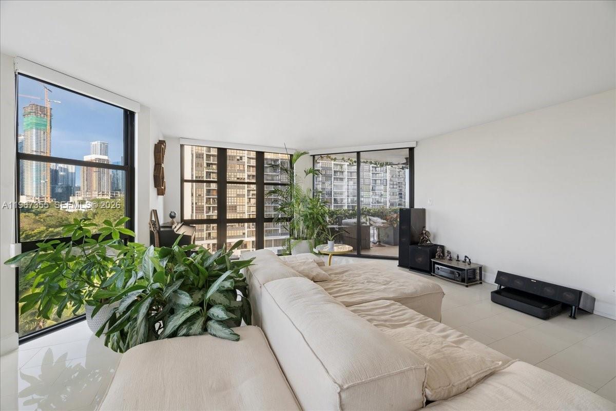 1915 Brickell Ave #801, Miami FL 33129