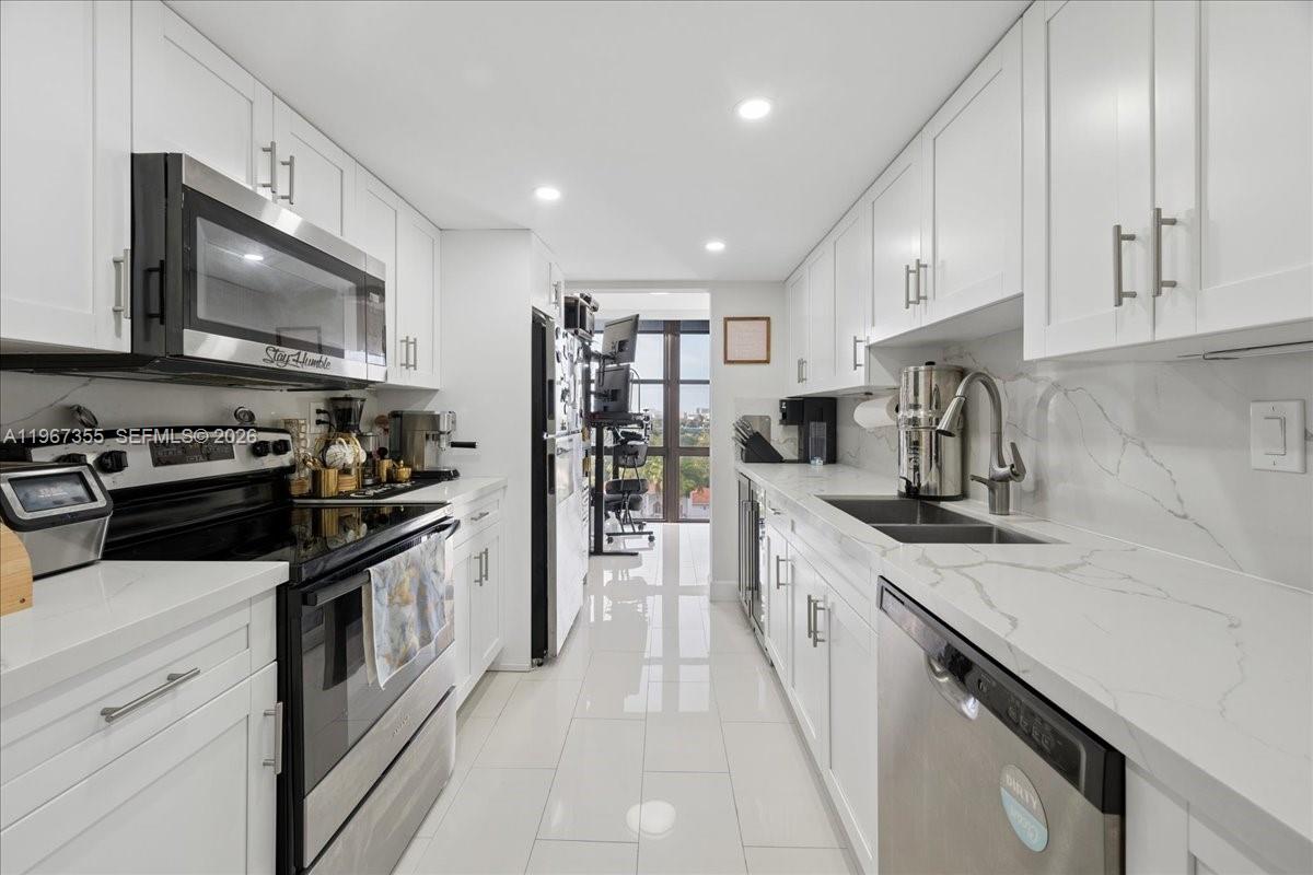 1915 Brickell Ave #801, Miami FL 33129