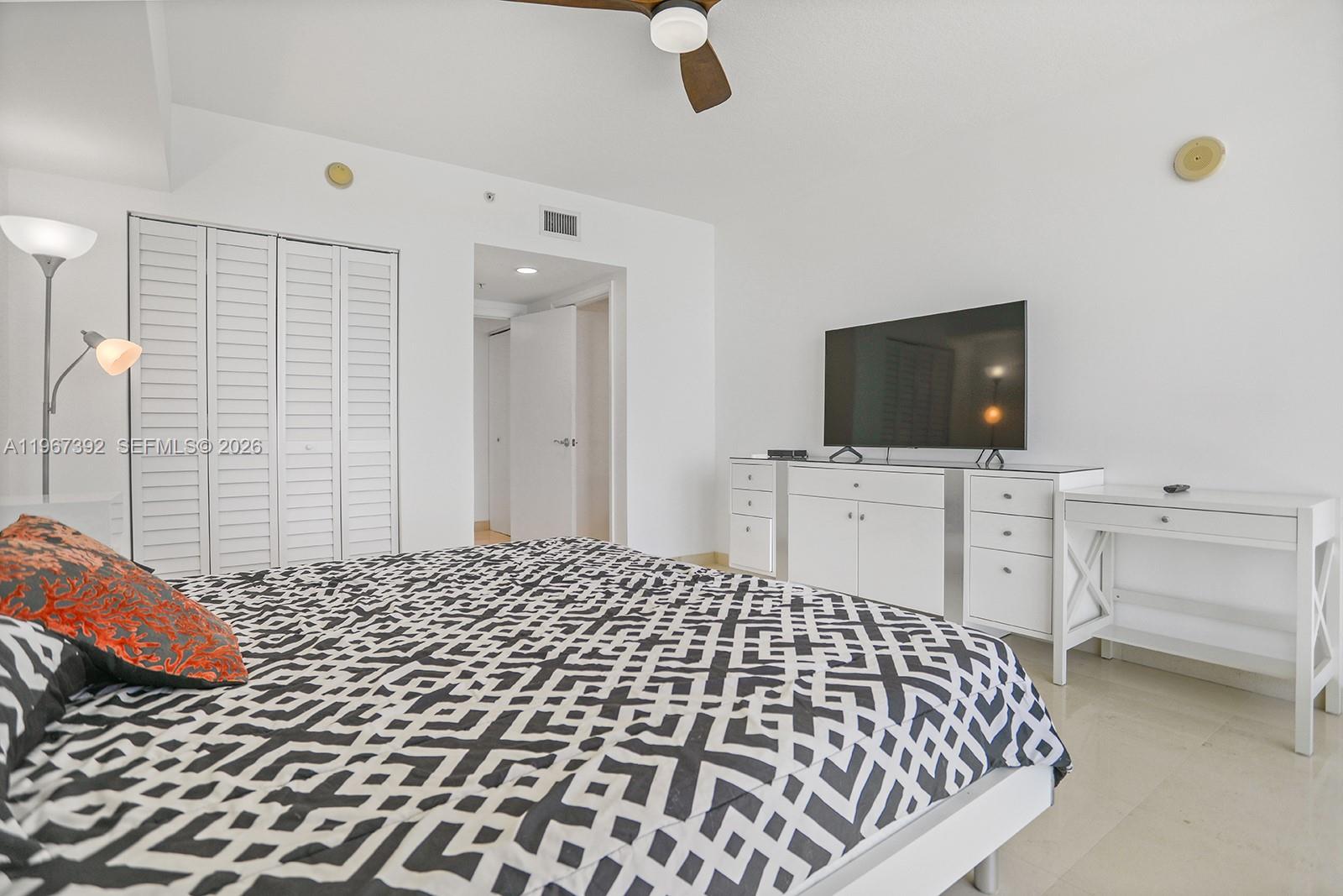 16699 Collins Ave #2709, Sunny Isles Beach FL 33160