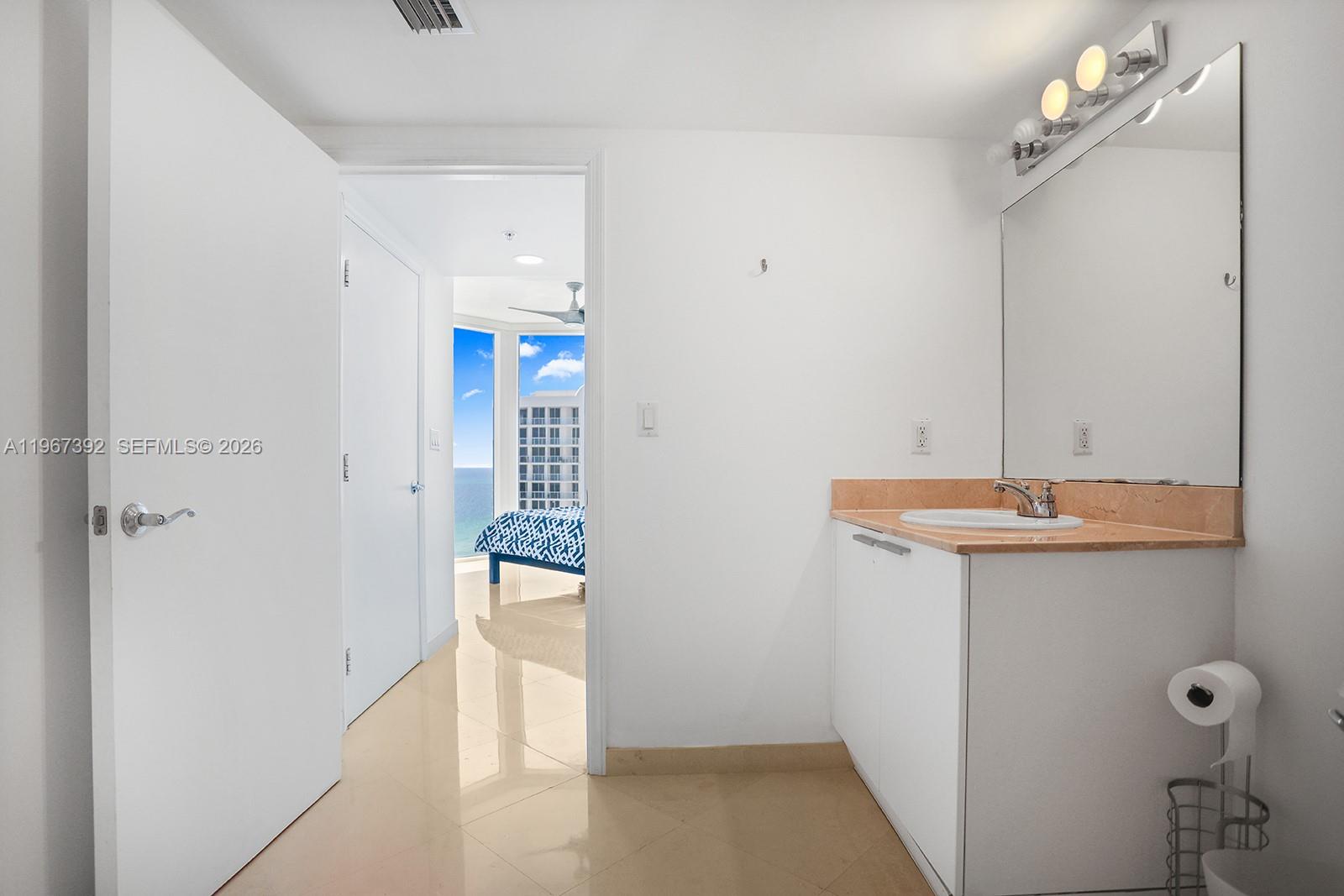 16699 Collins Ave #2709, Sunny Isles Beach FL 33160