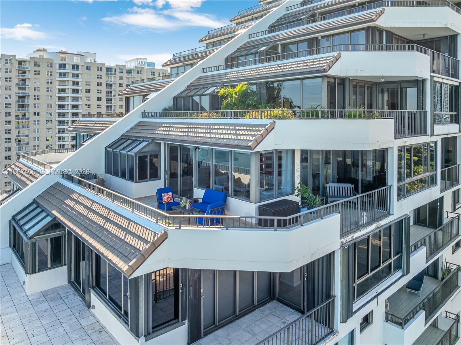 520 Brickell Key Dr #A1506, Miami FL 33131
