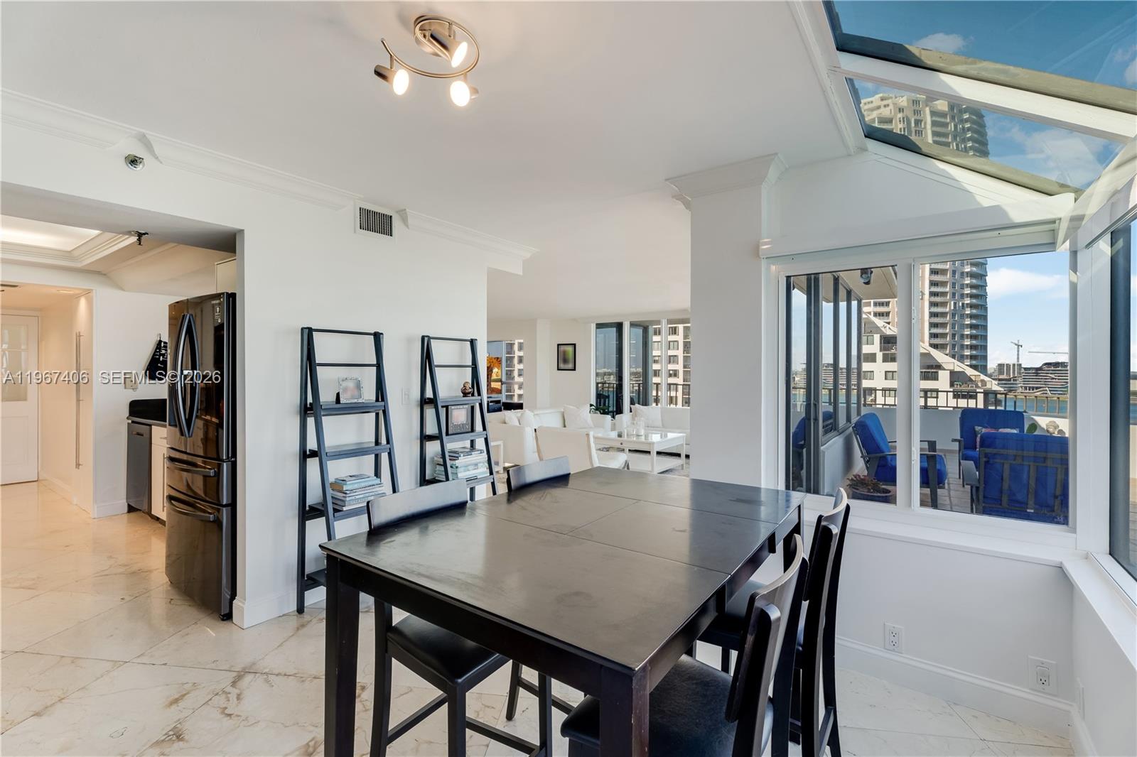 520 Brickell Key Dr #A1506, Miami FL 33131