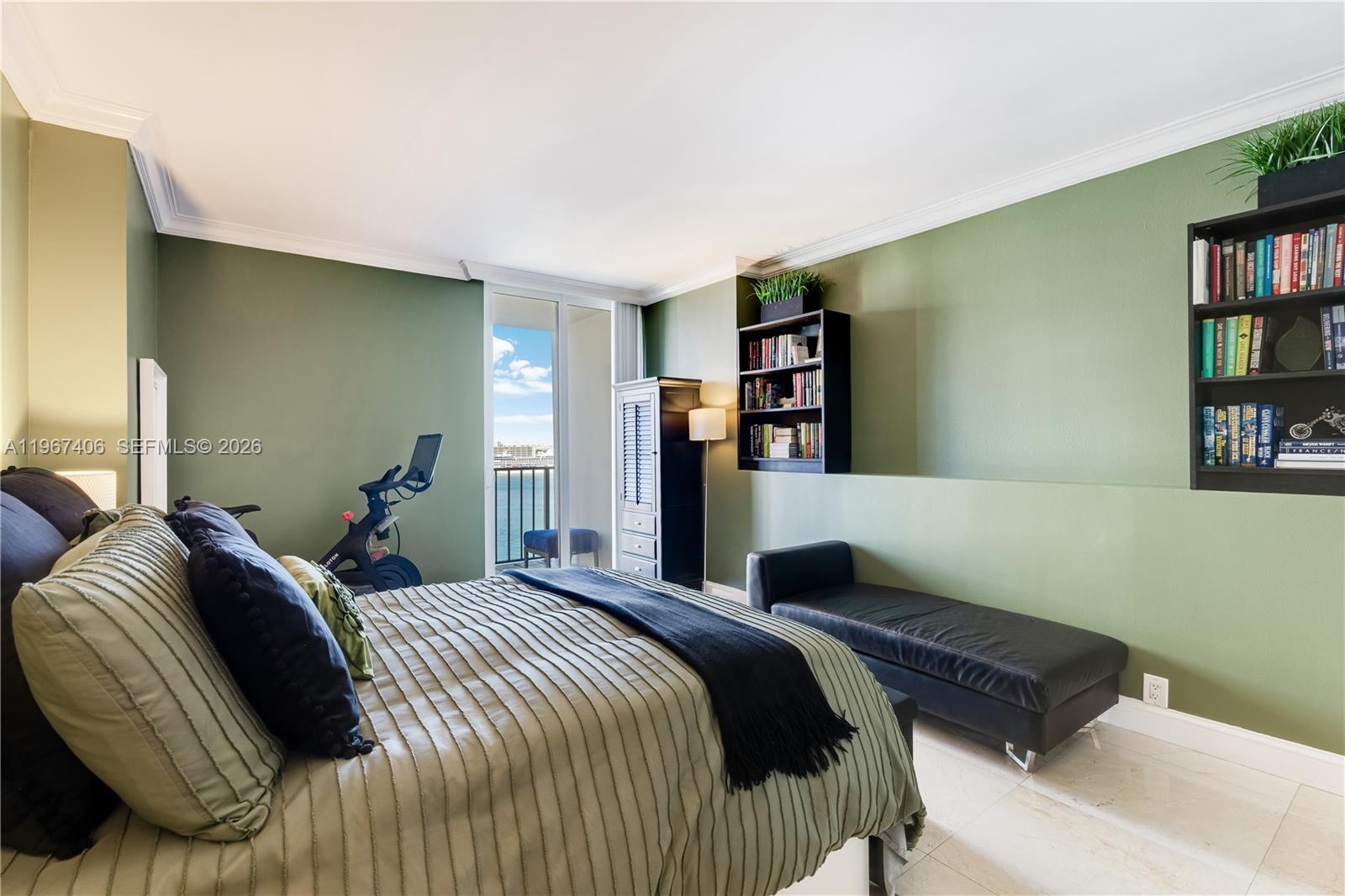 520 Brickell Key Dr #A1506, Miami FL 33131