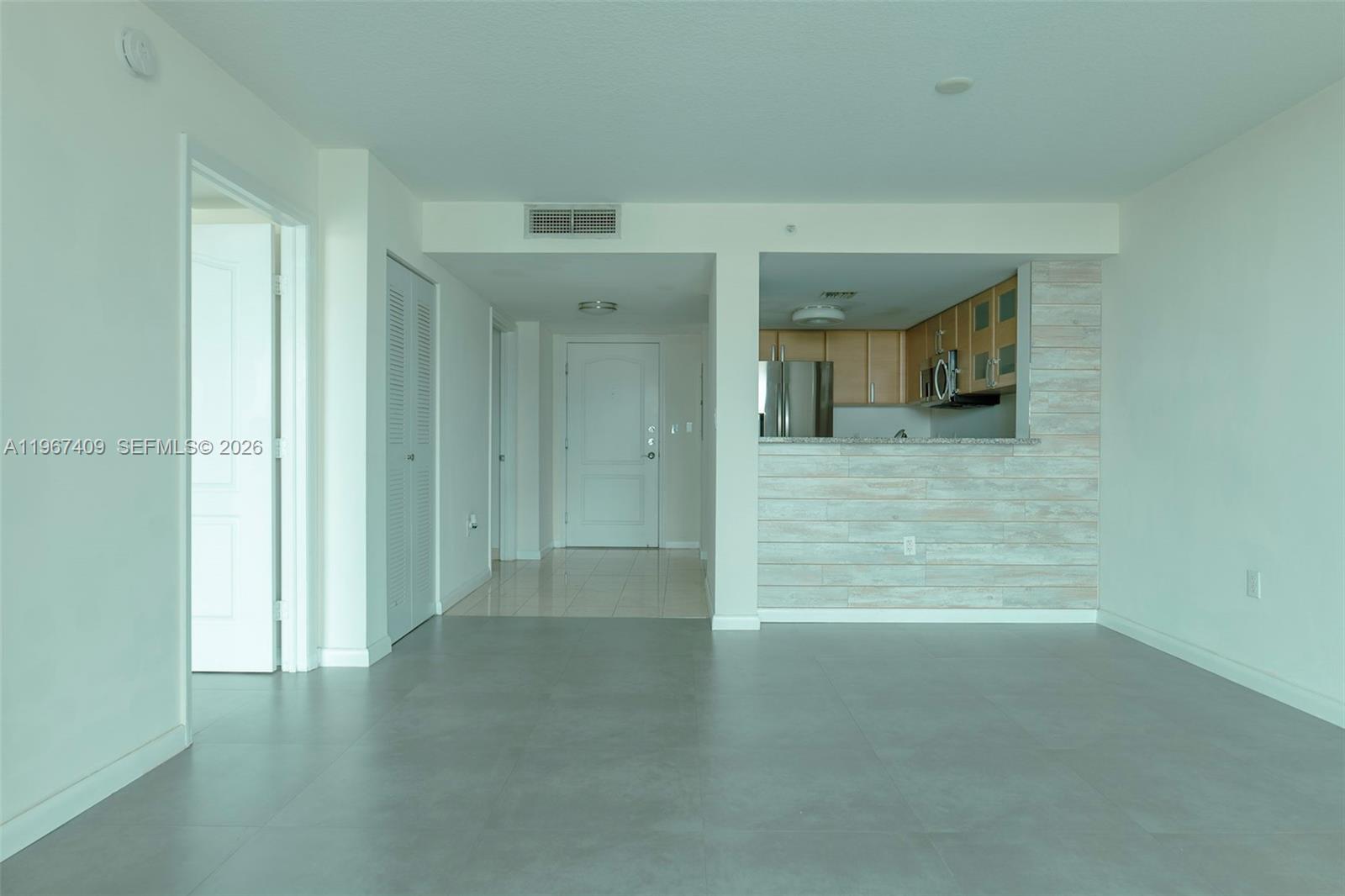 2101 Brickell Ave #2103, Miami FL 33129