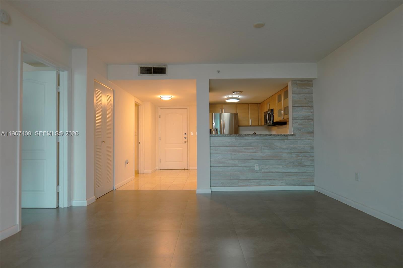 2101 Brickell Ave #2103, Miami FL 33129