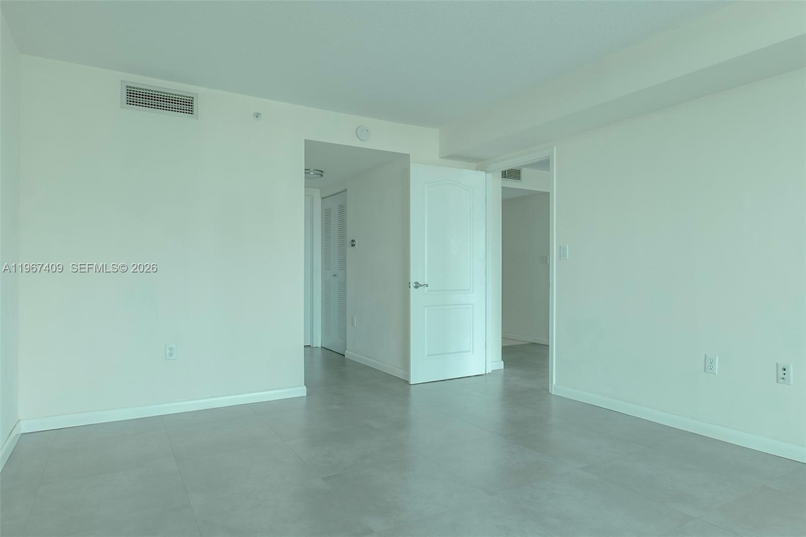 2101 Brickell Ave #2103, Miami FL 33129