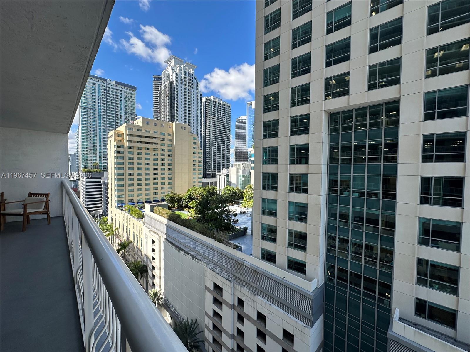 1200 Brickell Bay Dr #1712, Miami FL 33131