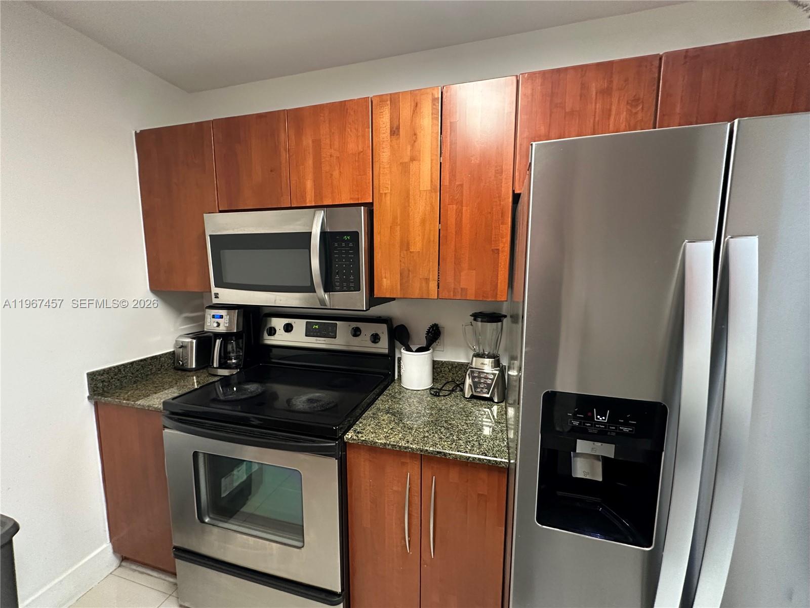 1200 Brickell Bay Dr #1712, Miami FL 33131