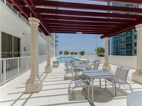 1200 Brickell Bay Dr #1712, Miami FL 33131