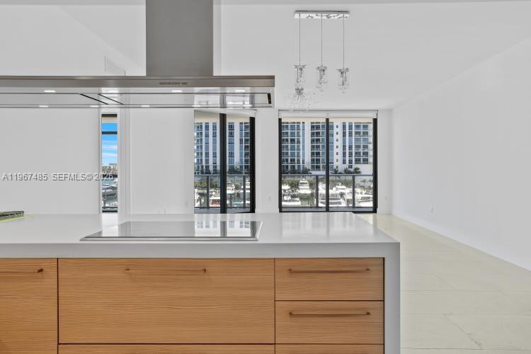 17301 Biscayne Blvd #305, North Miami Beach FL 33160